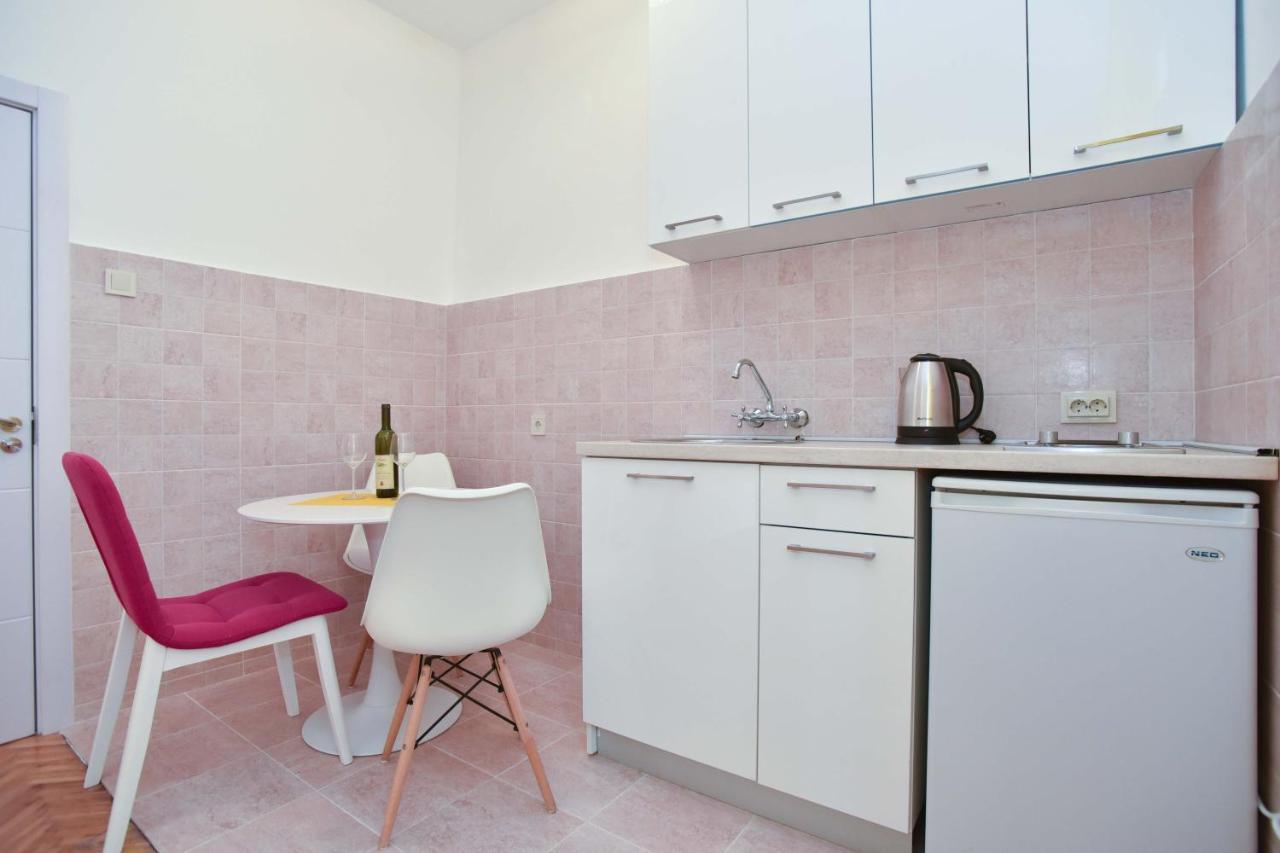 Apartment Stari Grad *
