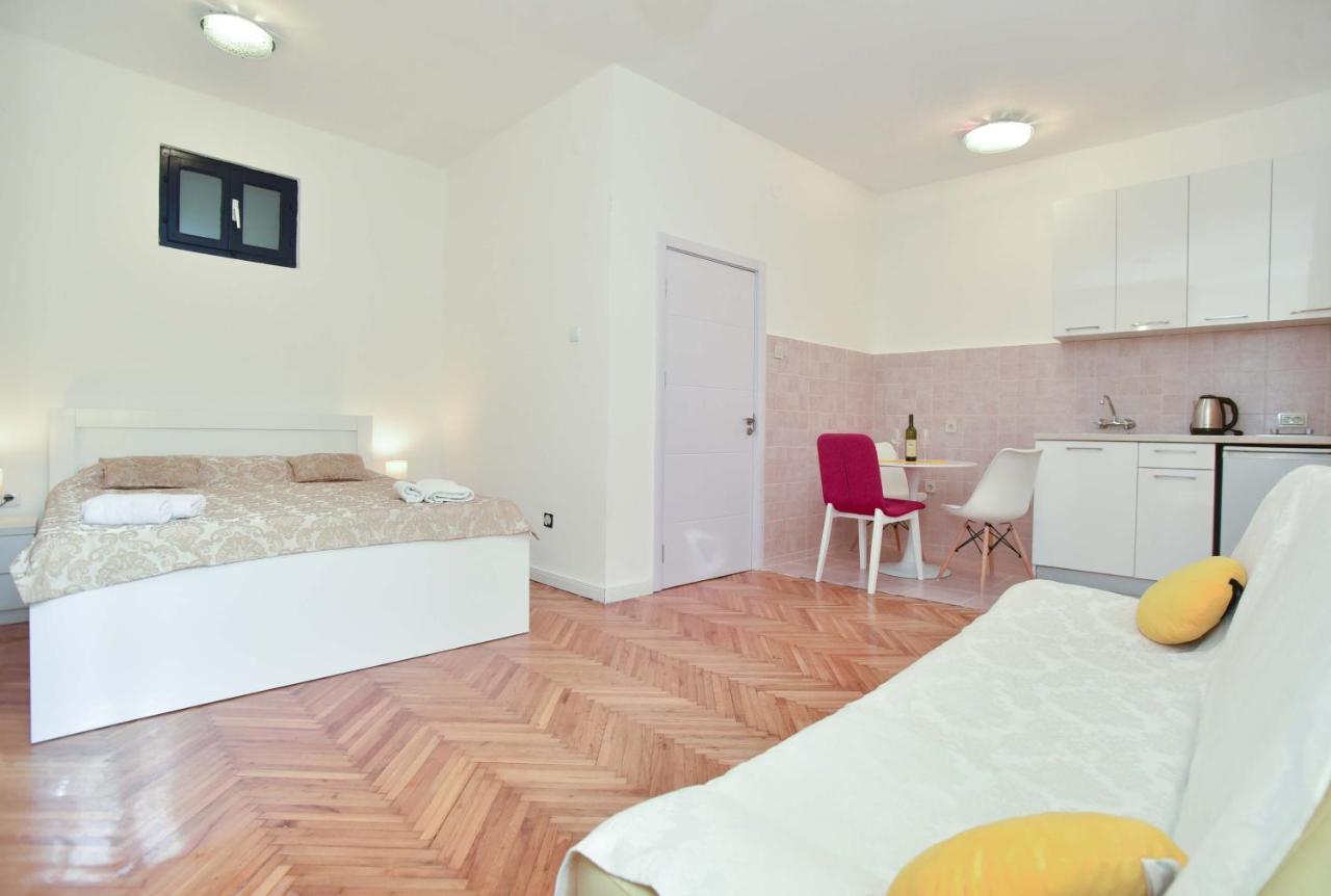 Stari Grad Apartment Budva